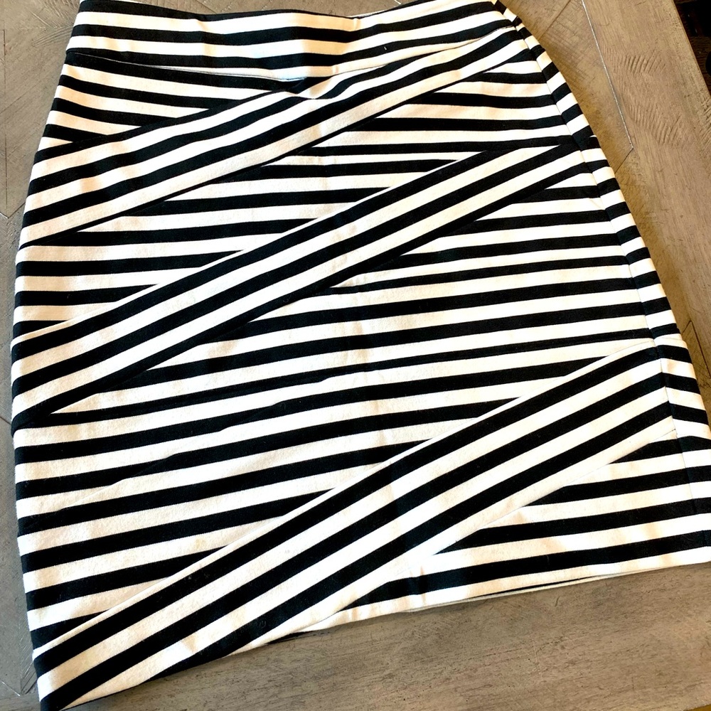 Express Ponte Striped Skirt asymmetrical